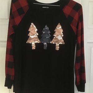 Hemisha Christmas shirt